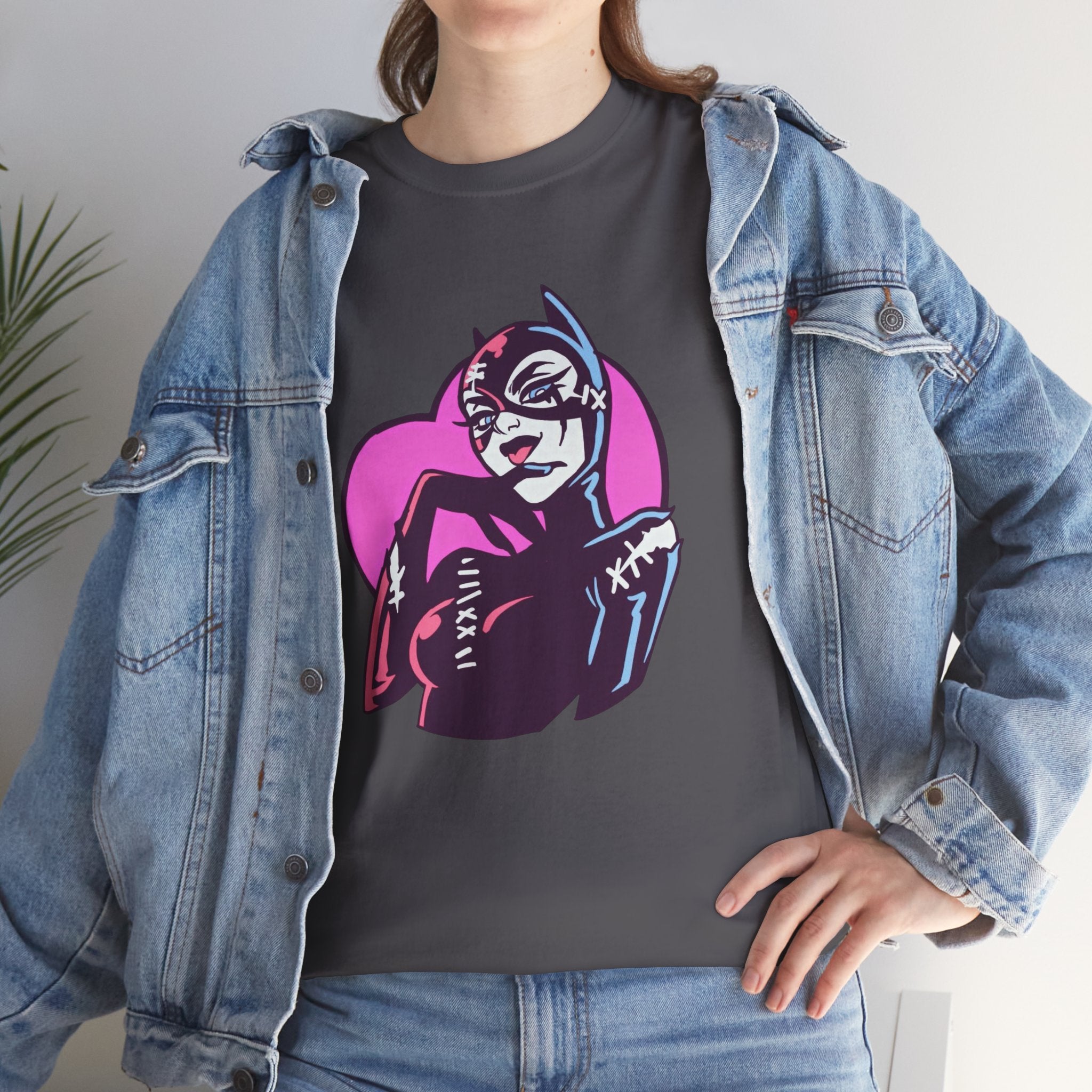 Catwoman Neon Heart Retro Comic T-Shirt — Catwoman Anti-Hero Tee