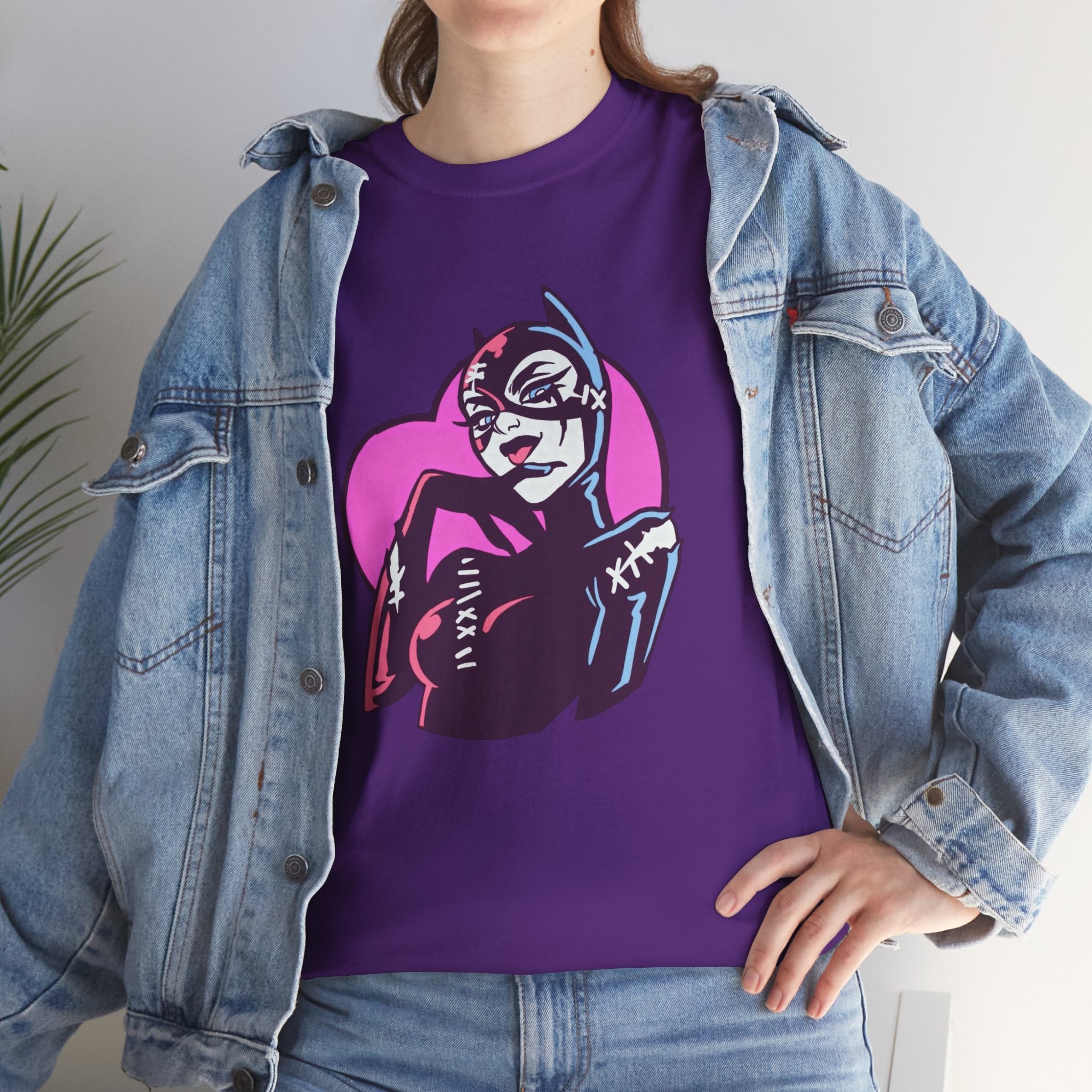 Catwoman Neon Heart Retro Comic T-Shirt — Catwoman Anti-Hero Tee
