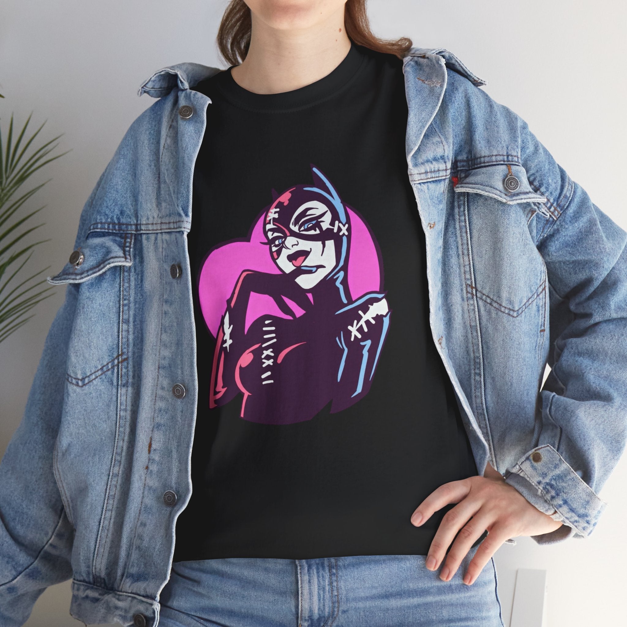 Catwoman Neon Heart Retro Comic T-Shirt — Catwoman Anti-Hero Tee