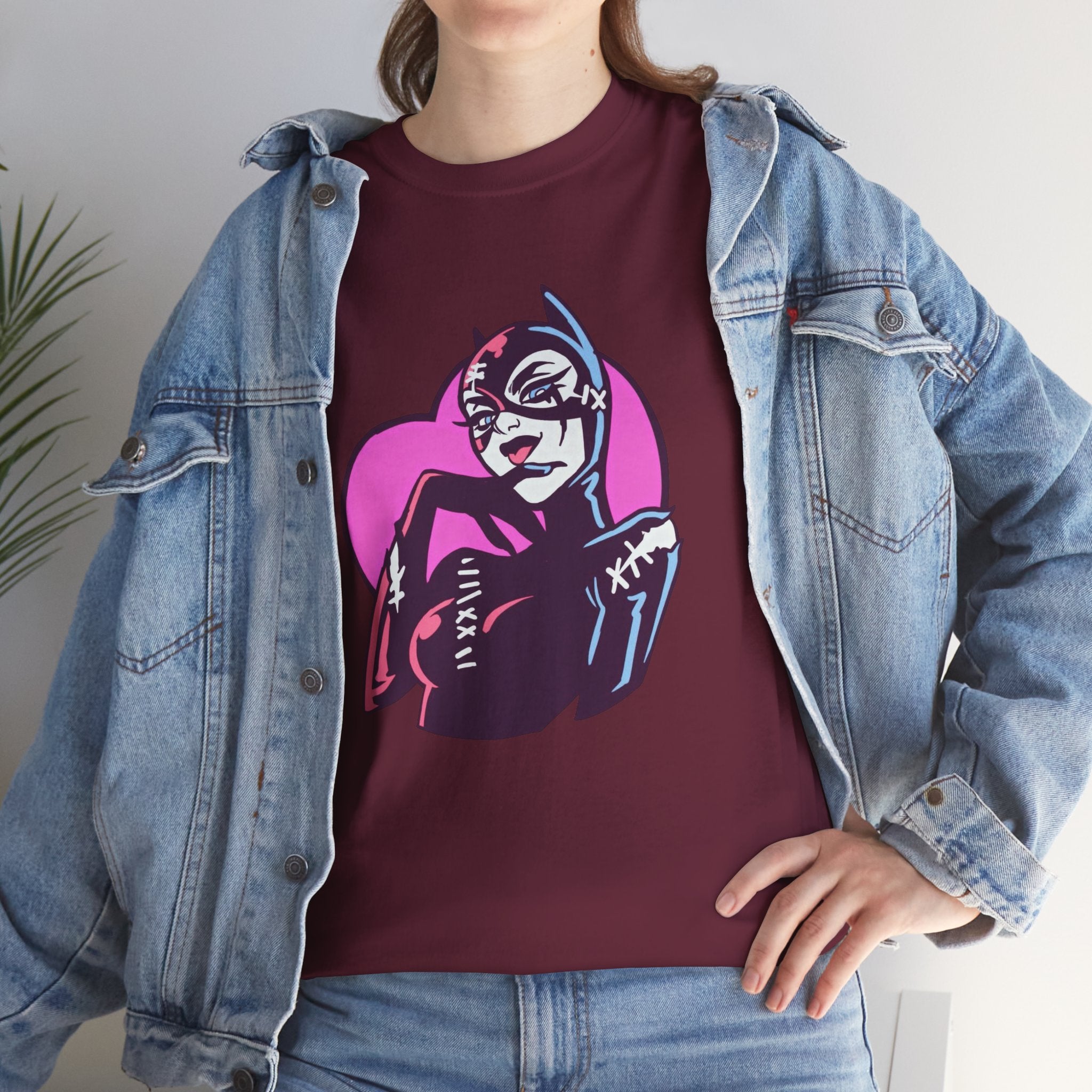Catwoman Neon Heart Retro Comic T-Shirt — Catwoman Anti-Hero Tee