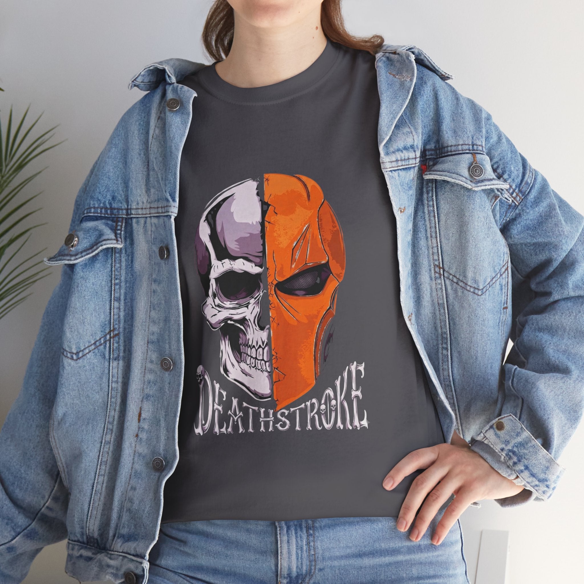 DC Deathstroke Skull Graphic T-Shirt — Slade Wilson Half-Mask Tee