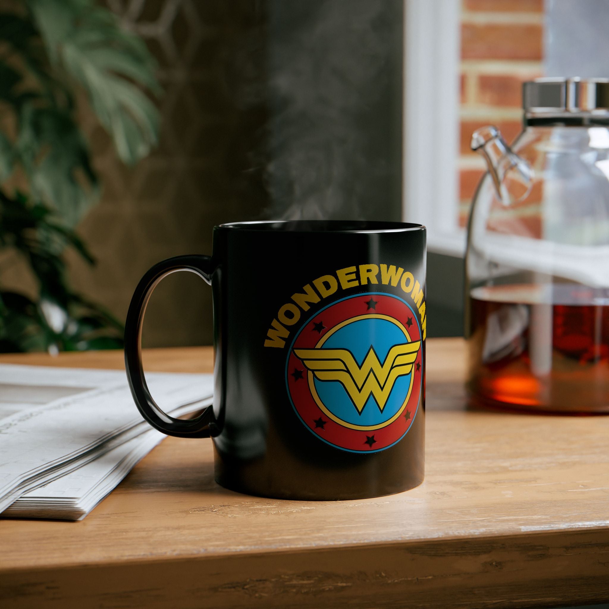 Wonder Woman Vintage Logo Coffee Mug - Retro DC Justice League Ceramic Cup - 11oz & 15oz