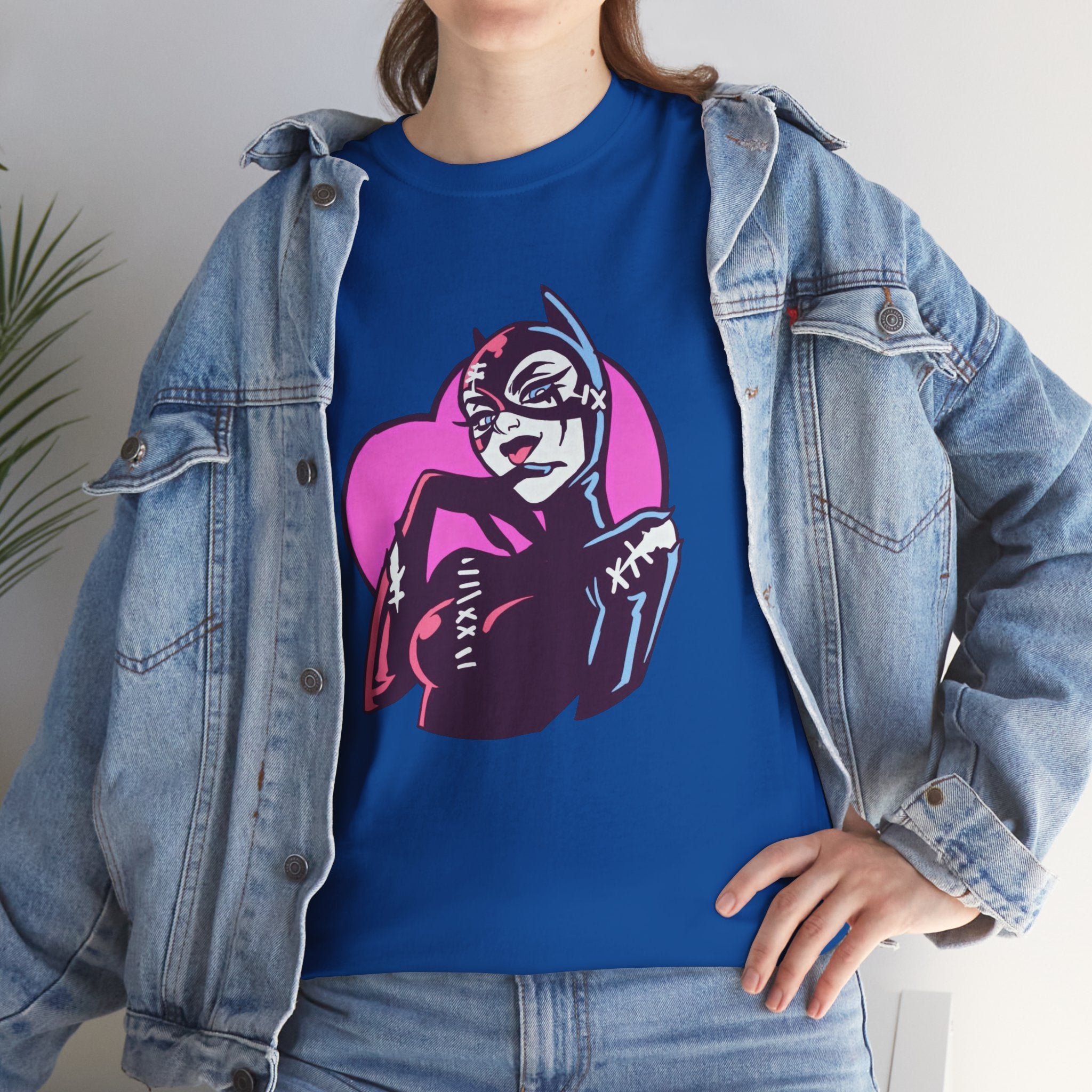 Catwoman Neon Heart Retro Comic T-Shirt — Catwoman Anti-Hero Tee