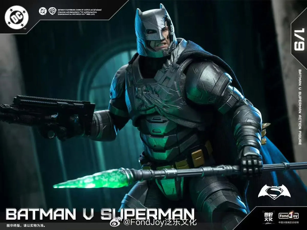 Batman vs. Superman: Dawn of Justice 1/9 Scale Armored Bat-Suit & Superman Collectible Action Figure Set