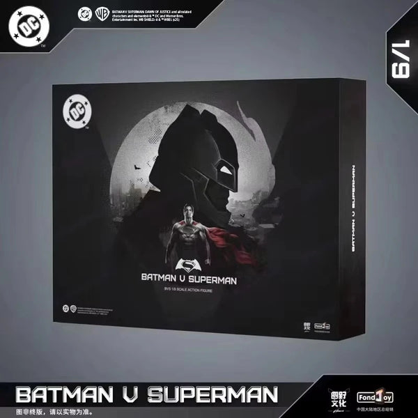 Batman vs. Superman: Dawn of Justice 1/9 Scale Armored Bat-Suit & Superman Collectible Action Figure Set